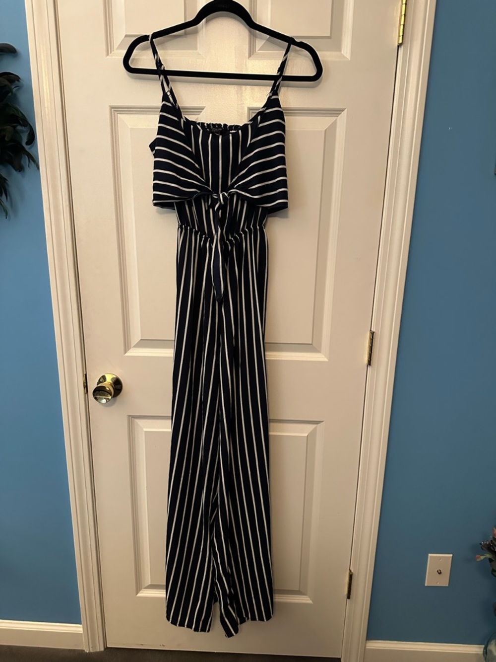 EUC Toxik3 Striped Navy and White Jumpsuit with Tie Waist Wide Leg Sz L